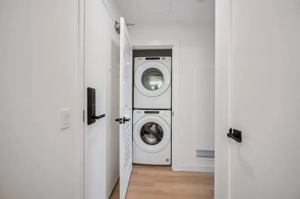 In-suite washer and dryer